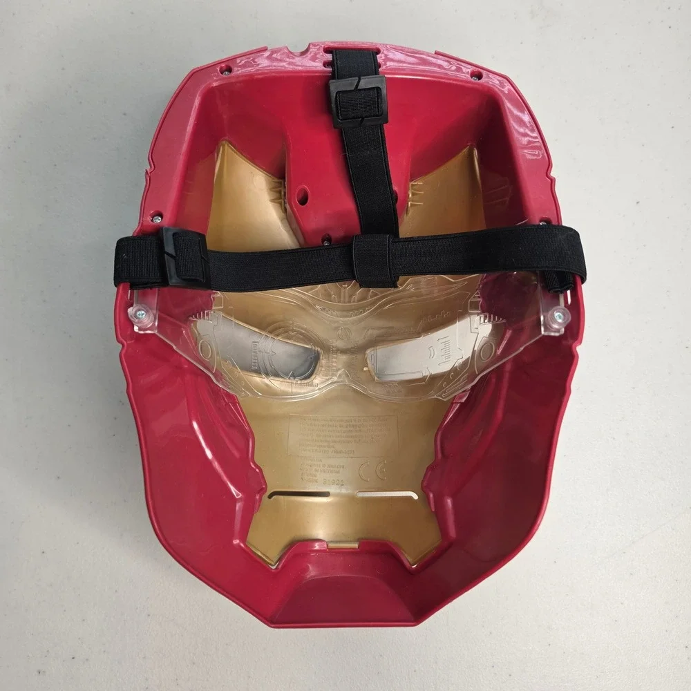 Hasbro Mask Kids OS Red Iron Man Flip FX Avengers Electronic Light Sound E6502